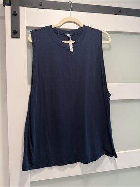 lululemon athletica Navy Sleeveless Muscle Tank